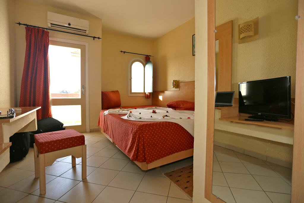 Hotel La Couronne Hammamet Room photo